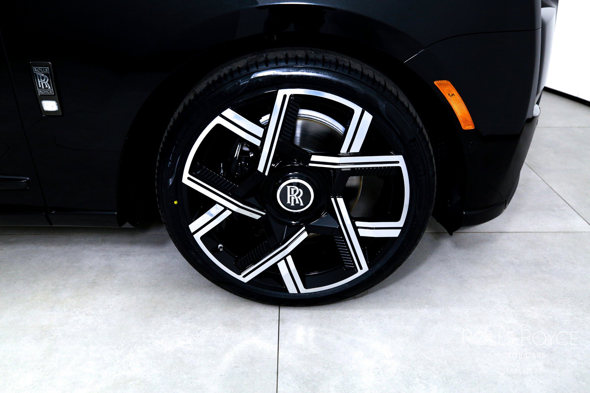 New 2026 Rolls-Royce Cullinan Black Badge image 42