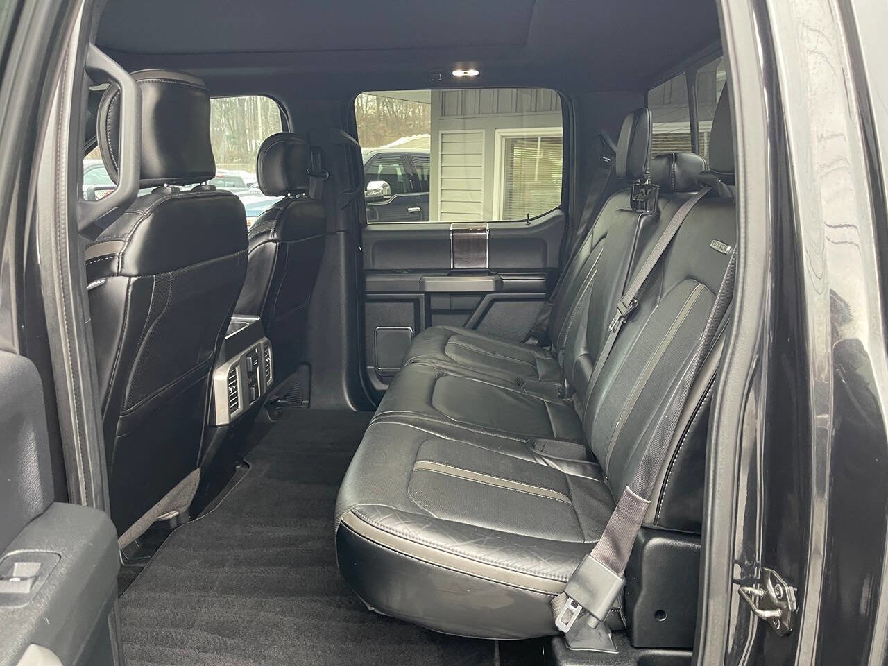 Used 2015 Ford F150 Platinum w/ Equipment Group 701A Luxury image 24