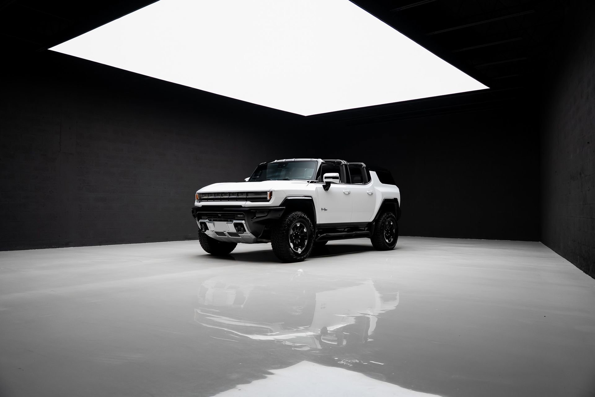 Used 2024 GMC Hummer EV 2X w/ Extreme Off-Road Package image 84