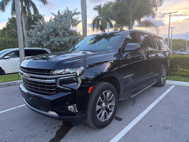 Used 2023 Chevrolet Suburban LT RWD image 1