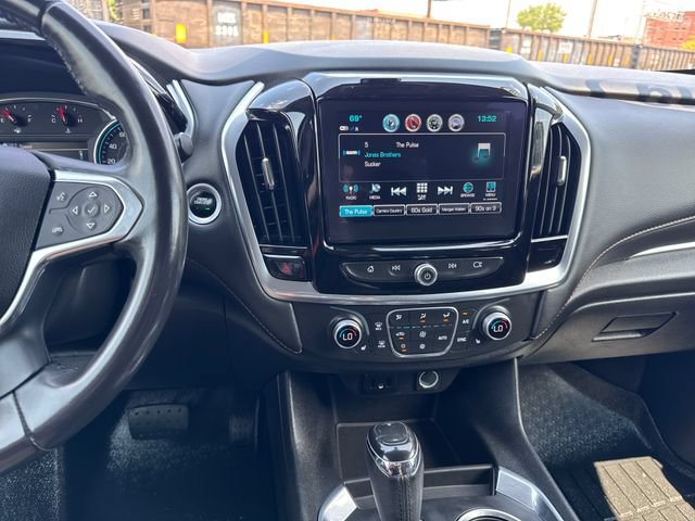 Used 2019 Chevrolet Traverse LT AWD/4WD image 18