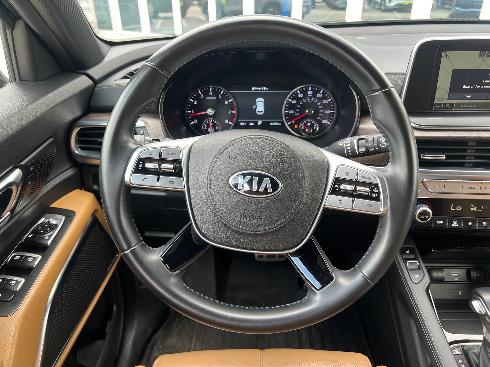 Used 2021 Kia Telluride SX w/ Towing Package FWD image 21