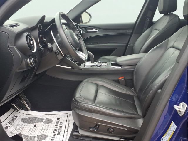 Used 2023 Alfa Romeo Stelvio Sprint image 19