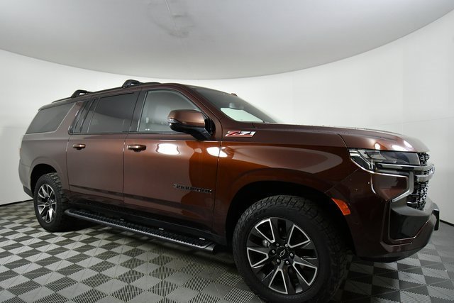 Used 2022 Chevrolet Suburban Z71 w/ Z71 Off-Road Package image 9