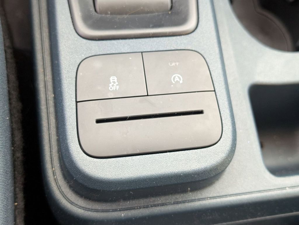 New 2025 Ford Maverick Lariat AWD/4WD image 36