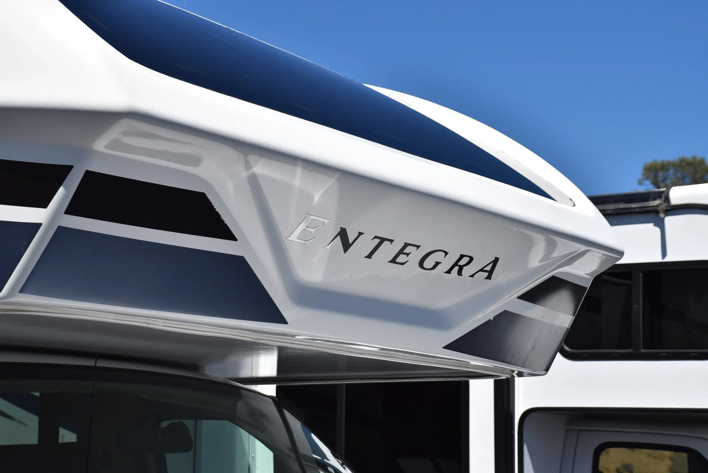 Used 2021 Ford E-450 and Econoline 450 Super Duty w/ Motorhome Prep Package RWD image 45