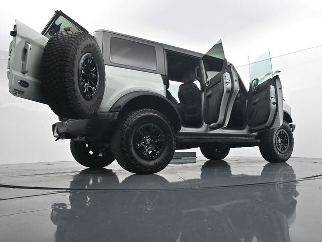 Used 2021 Ford Bronco First Edition AWD/4WD image 45