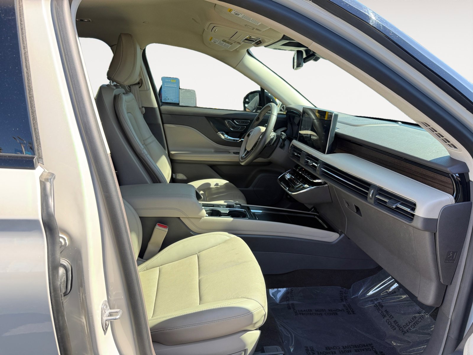 Used 2023 Lincoln Corsair Reserve FWD image 19