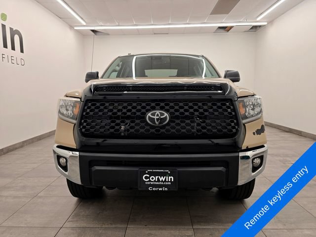 Used 2018 Toyota Tundra SR5 w/ SR5 Upgrade Package AWD/4WD image 8