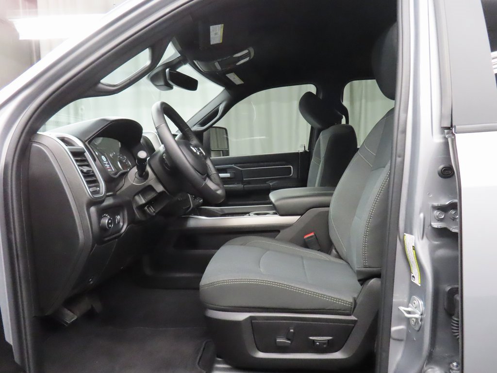 Used 2024 RAM 2500 Big Horn w/ Night Edition image 9