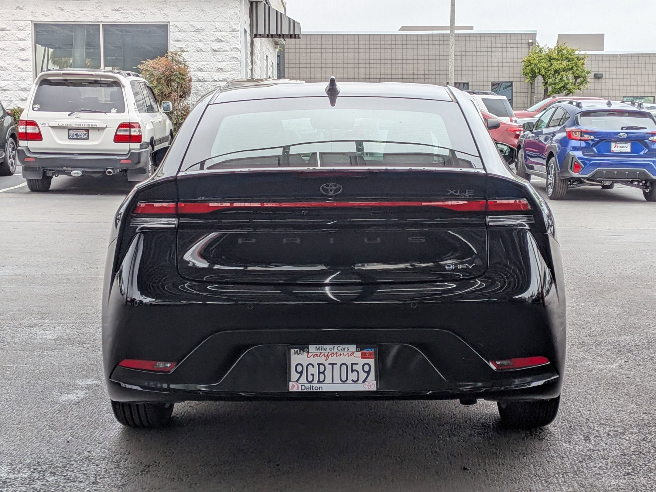 Certified 2023 Toyota Prius XLE FWD image 3