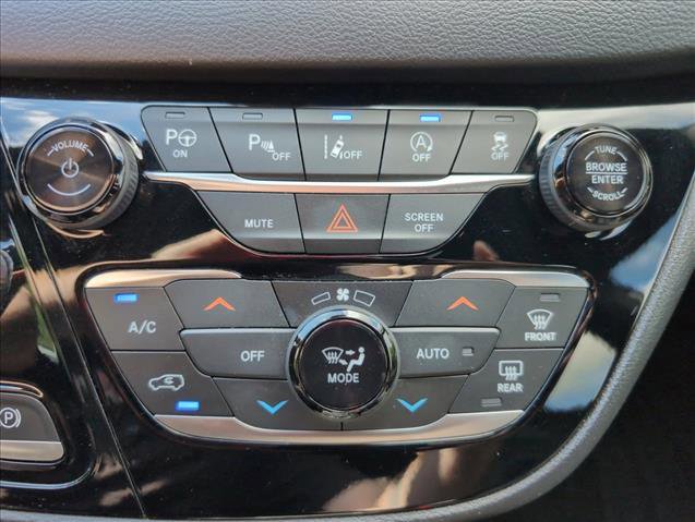 Used 2019 Chrysler Pacifica Touring-L Plus w/ Advanced Safetytec Group FWD image 14