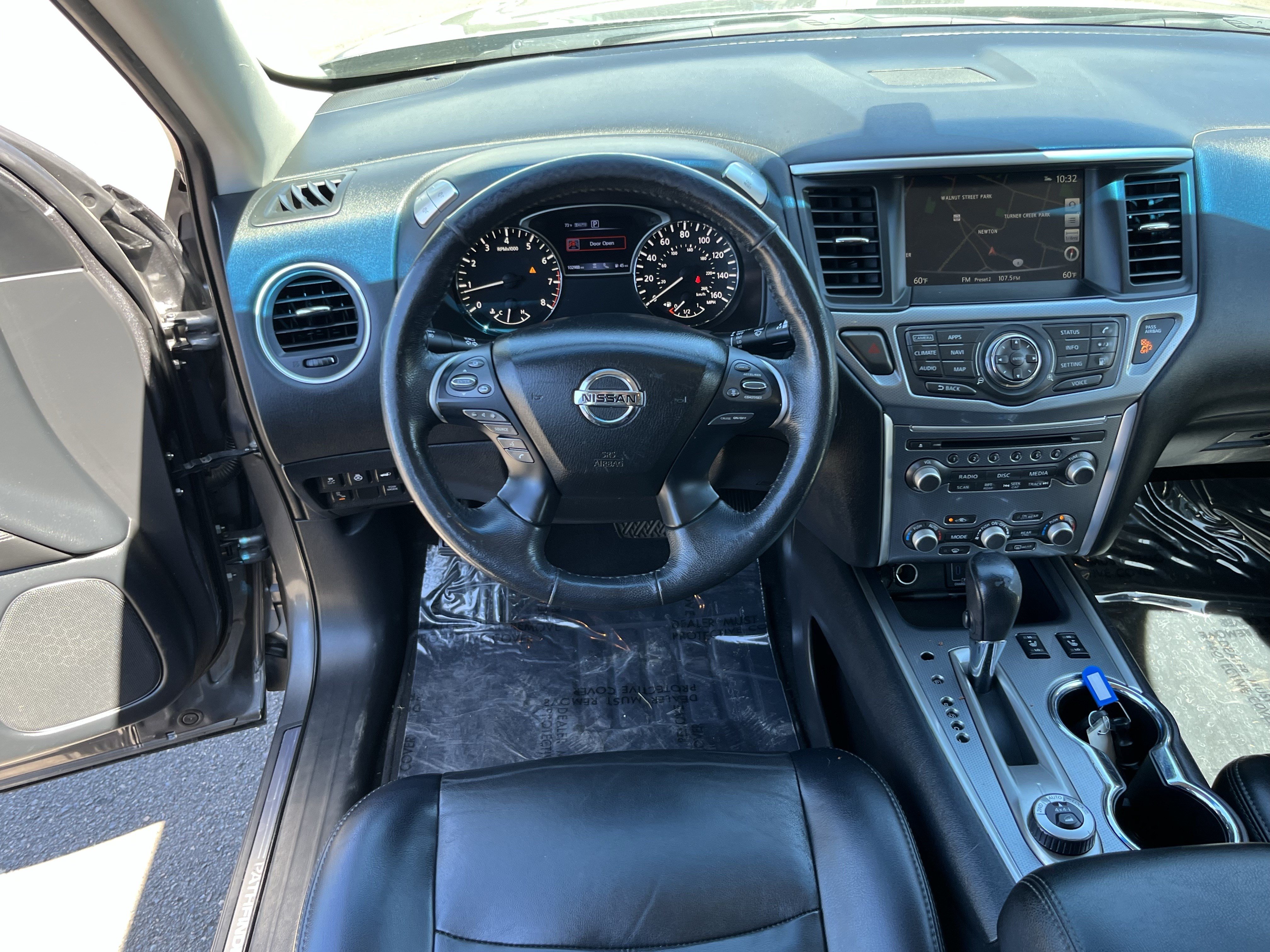 Used 2019 Nissan Pathfinder SL AWD/4WD image 12