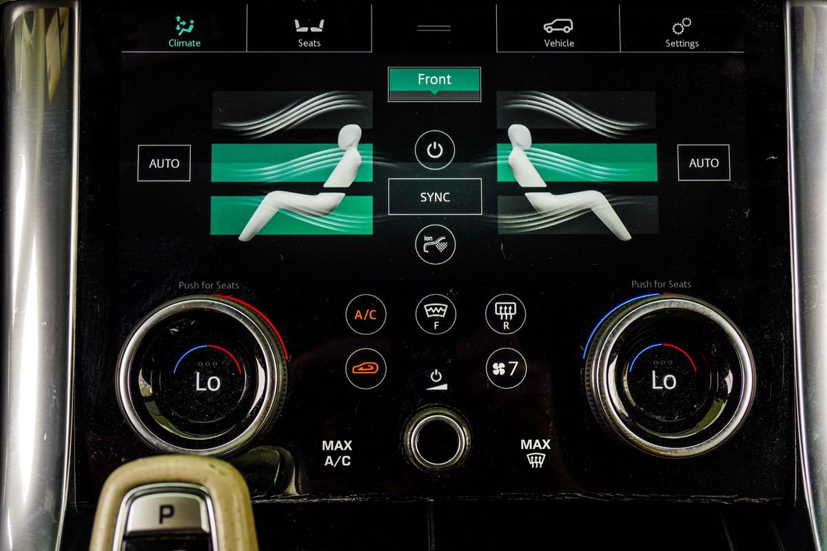 Used 2020 Land Rover Range Rover Sport SVR image 23