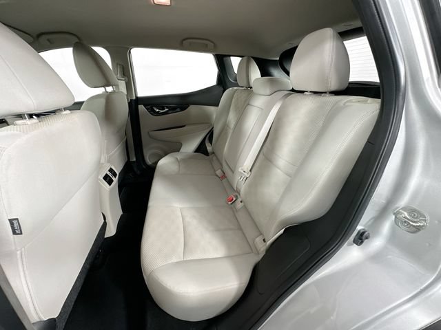 Used 2019 Nissan Rogue Sport SV w/ Technology Package AWD/4WD image 26