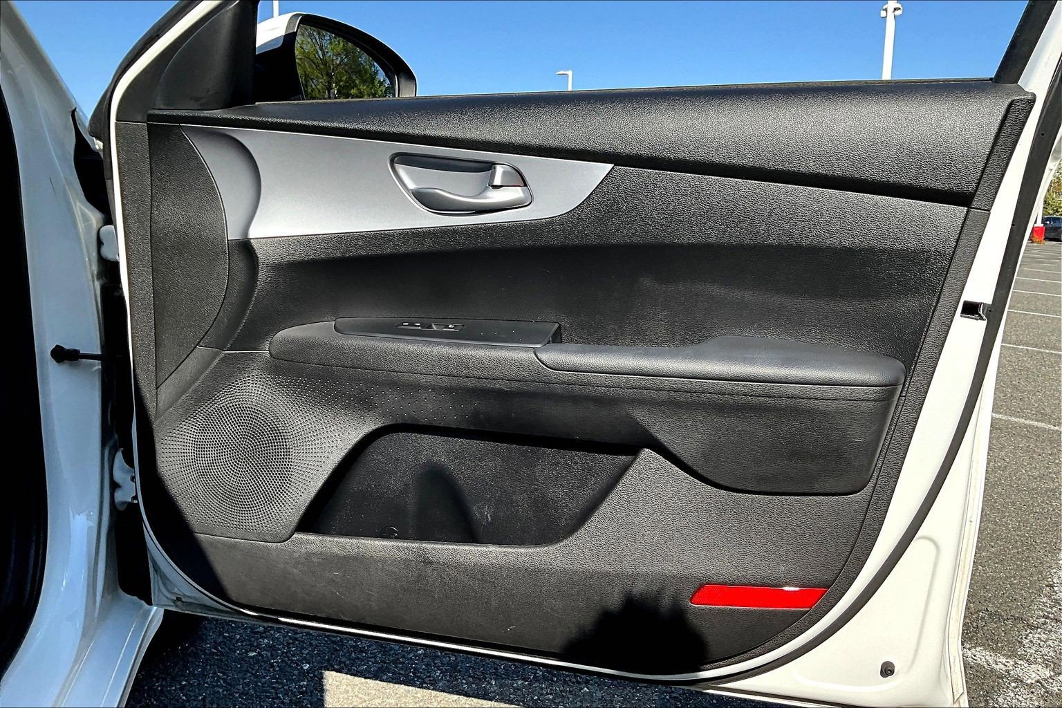 Used 2023 Kia Forte LXS w/ LXS Technology Package image 21