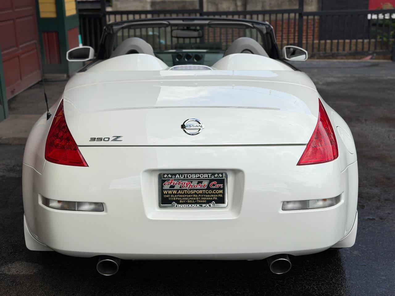 Used 2006 Nissan 350Z Touring RWD image 12
