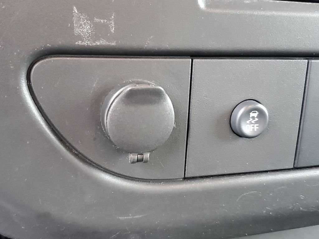Used 2019 Chevrolet Express 3500 w/ Power Convenience Package RWD image 19