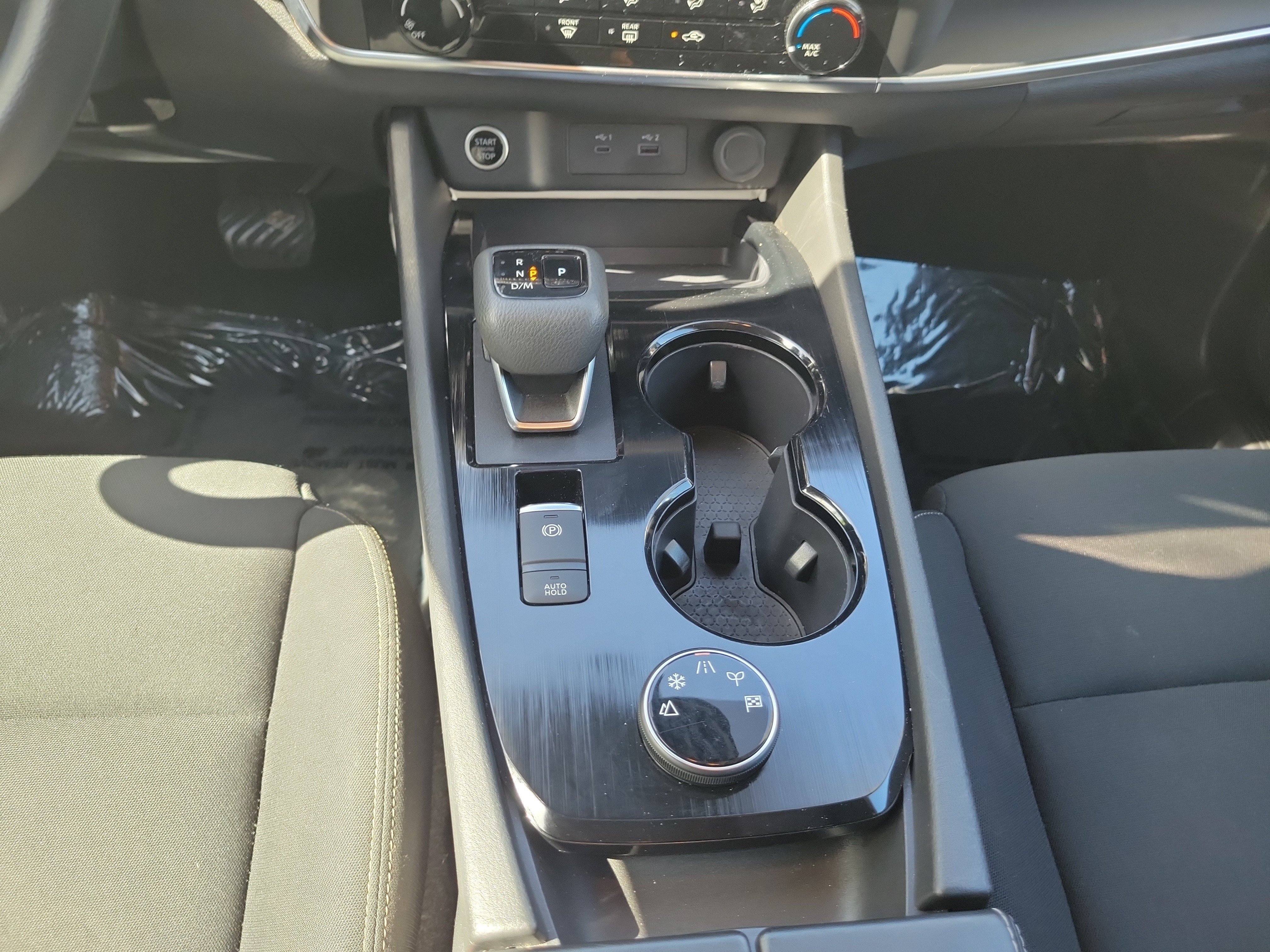 Used 2023 Nissan Rogue S AWD/4WD image 17