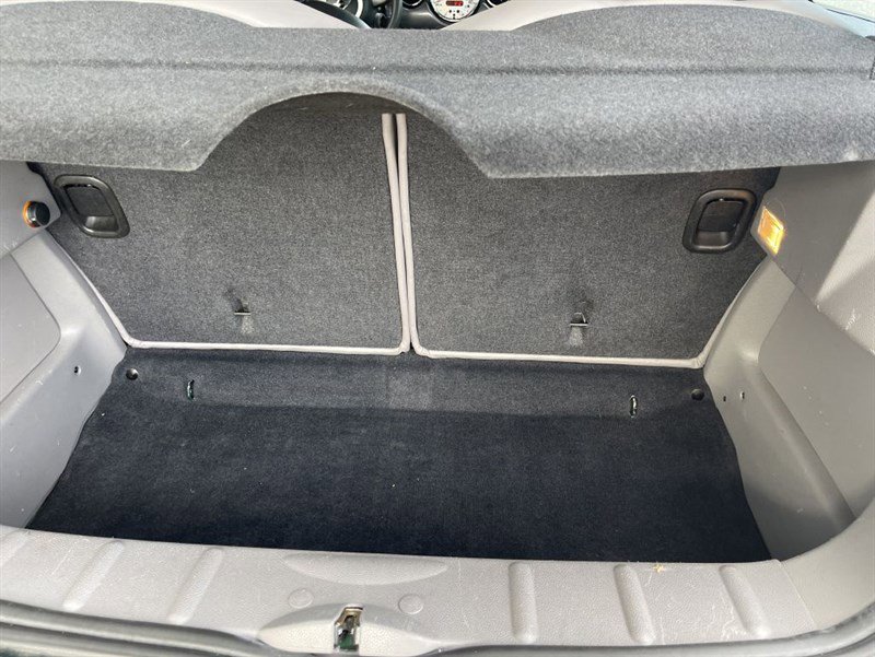Used 2006 MINI Cooper Hardtop FWD image 16