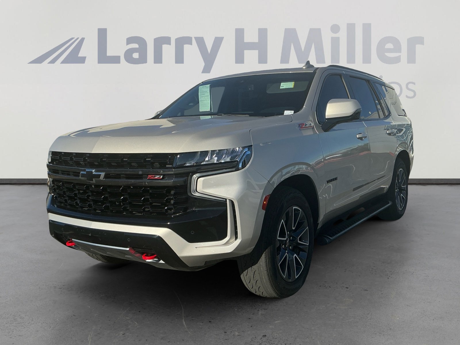 Used 2021 Chevrolet Tahoe Z71 w/ Z71 Off-Road Package image 1