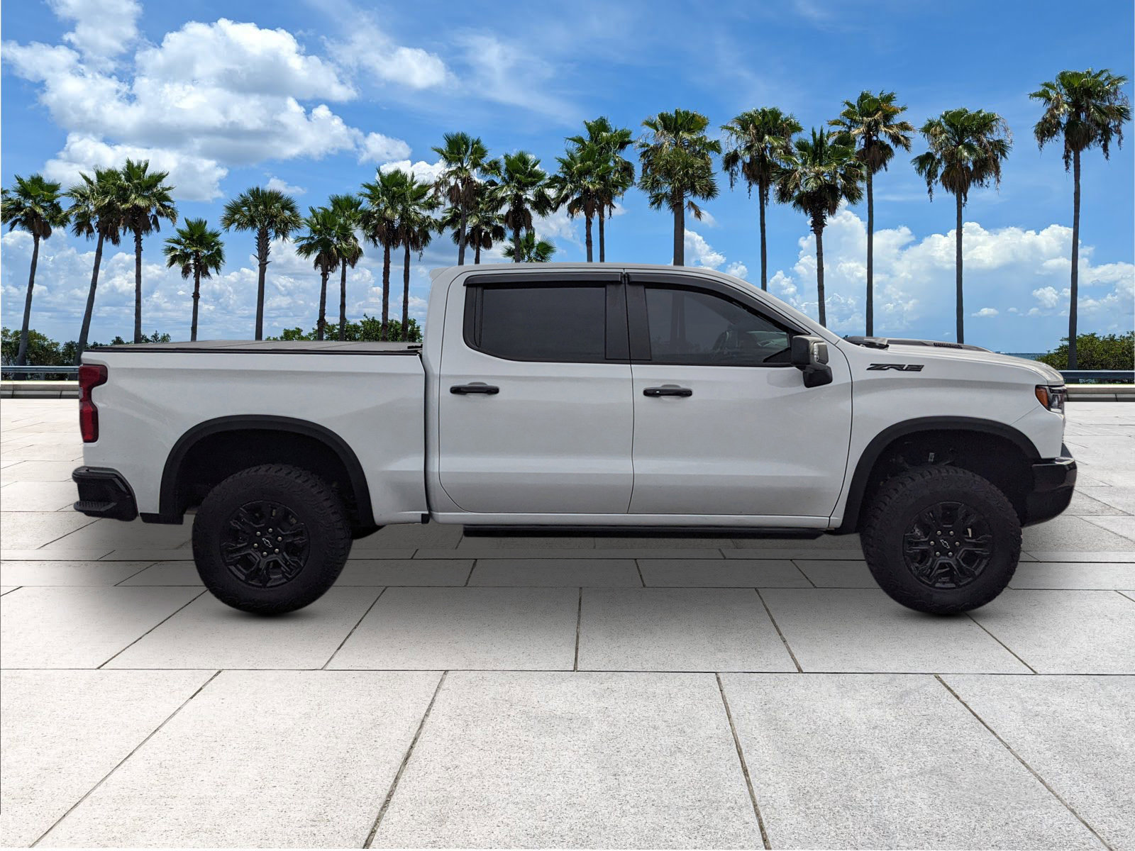 Used 2024 Chevrolet Silverado 1500 ZR2 w/ Dark Appearance Package image 9