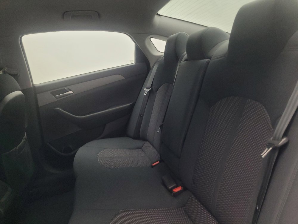 Used 2019 Hyundai Sonata SE w/ Cargo Package FWD image 18