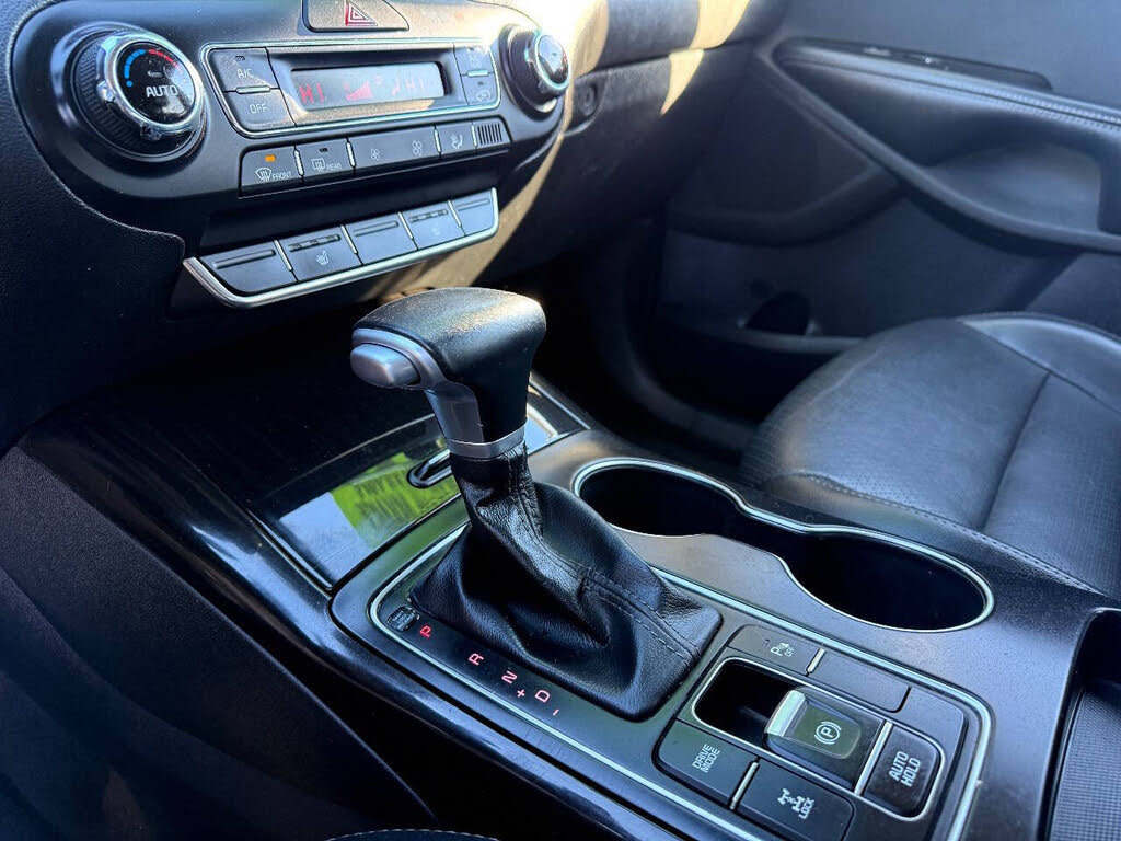 Used 2020 Kia Sorento EX image 31