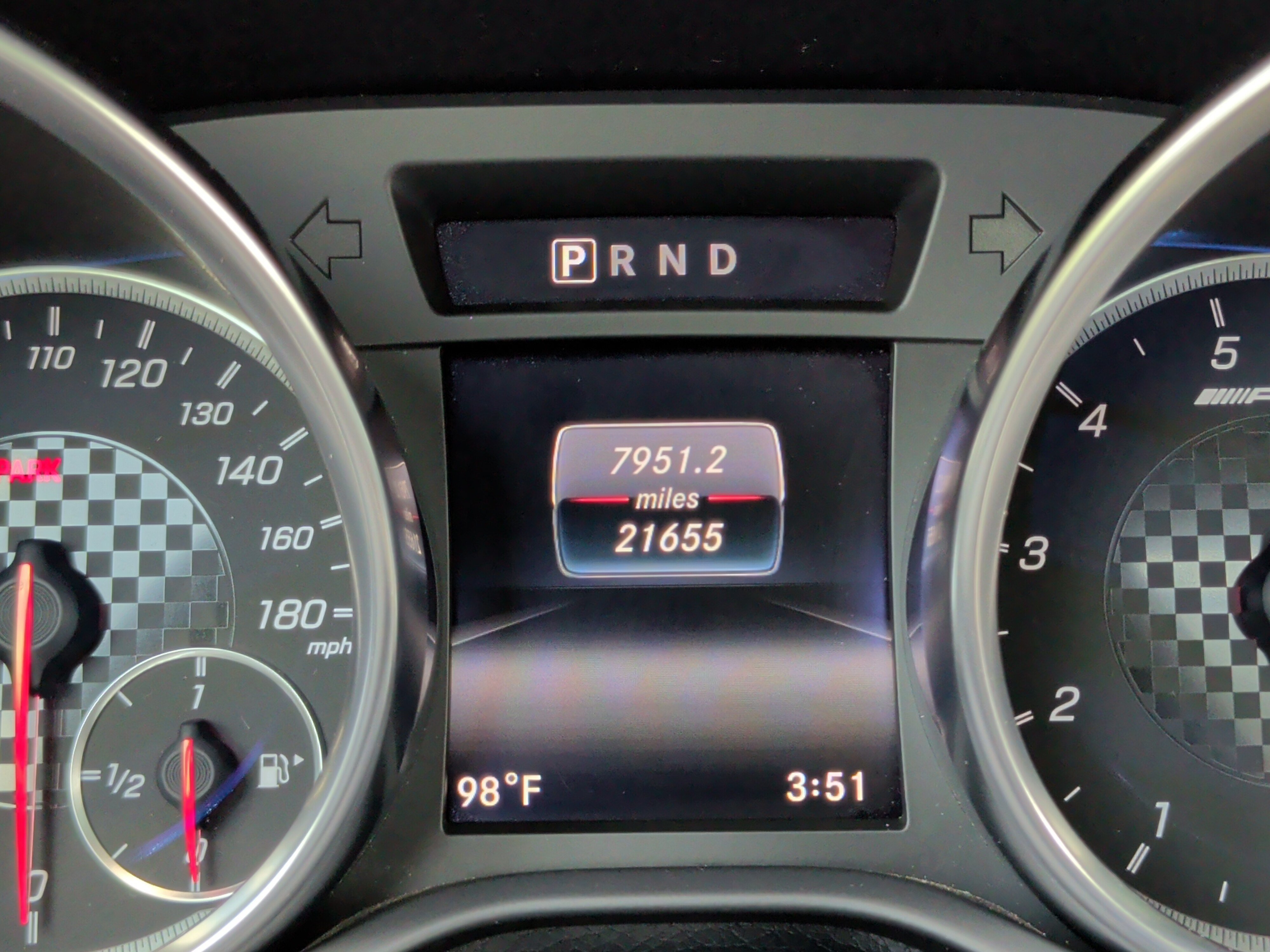Used 2017 Mercedes-Benz SLC 43 AMG image 17