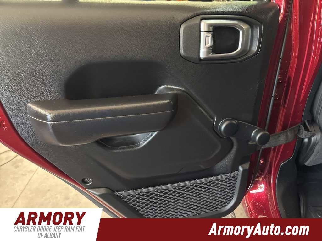 Used 2021 Jeep Wrangler Unlimited Sport image 23