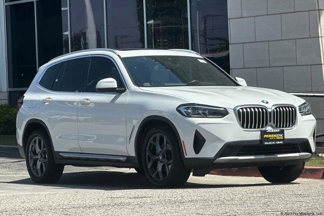 Used 2022 BMW X3 sDrive30i w/ Premium Package 2