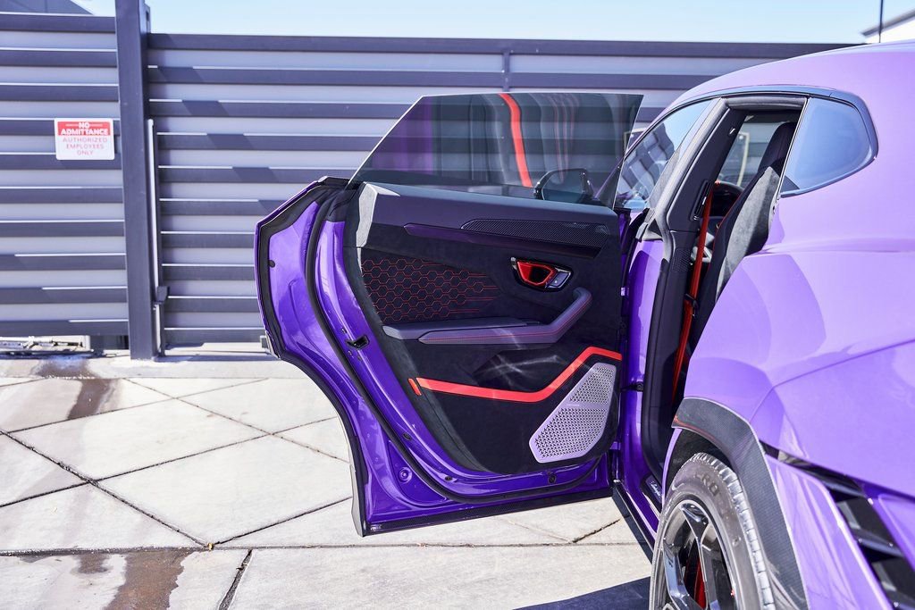 Used 2024 Lamborghini Urus Performante image 36