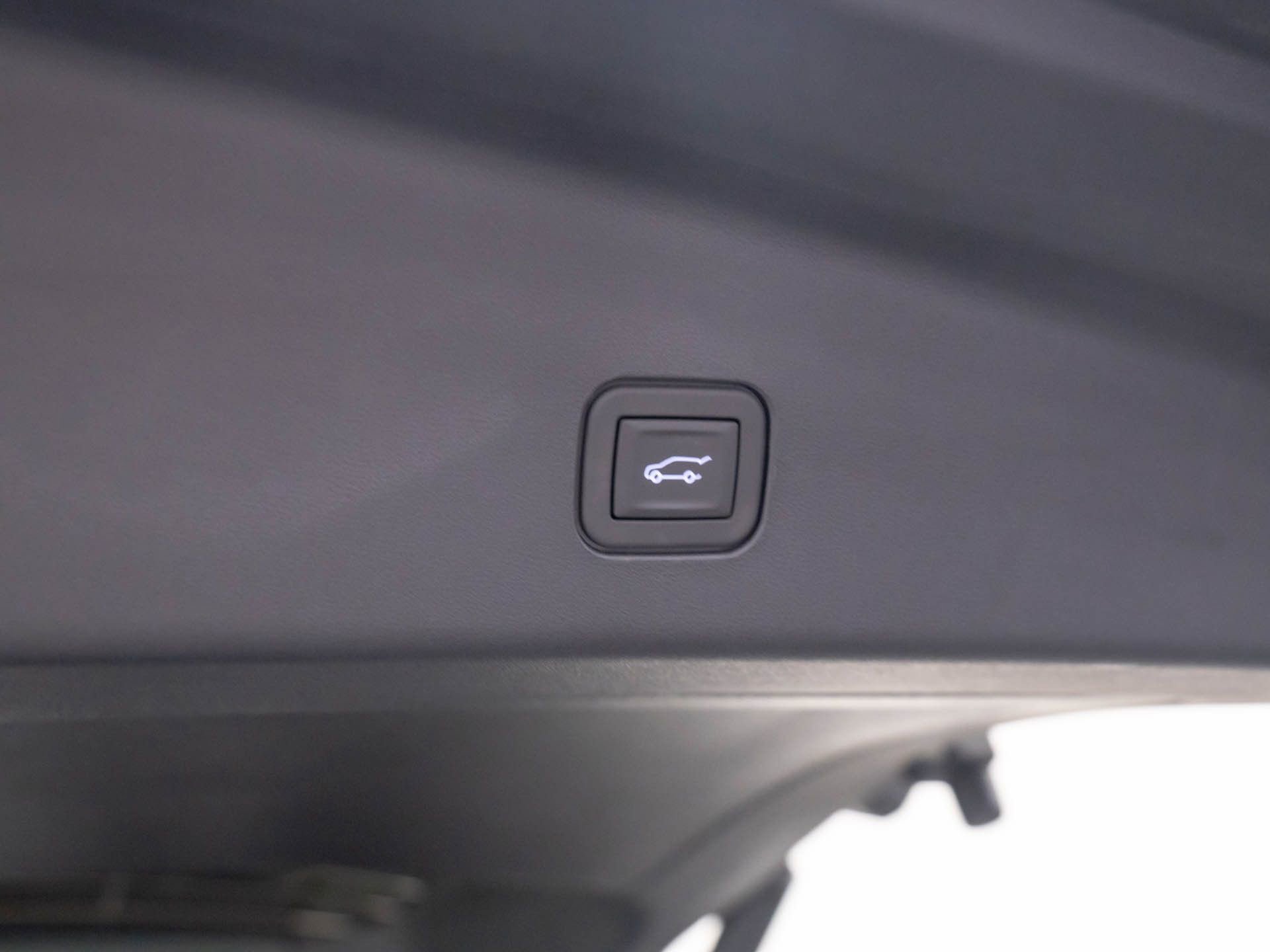 New 2026 Cadillac Vistiq Sport w/ LPO, Floor Liner Package image 34