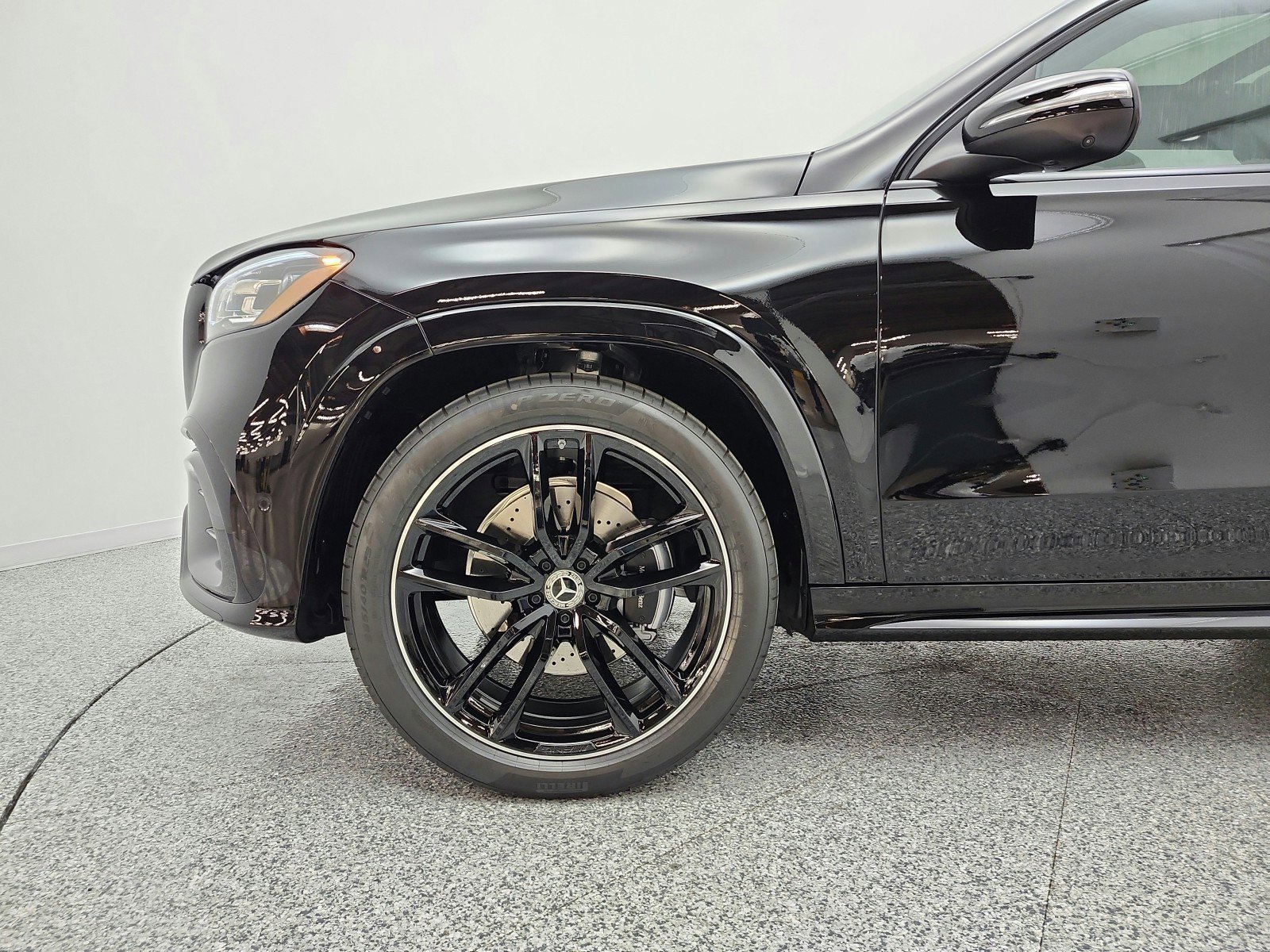 New 2026 Mercedes-Benz GLS 450 4MATIC image 15