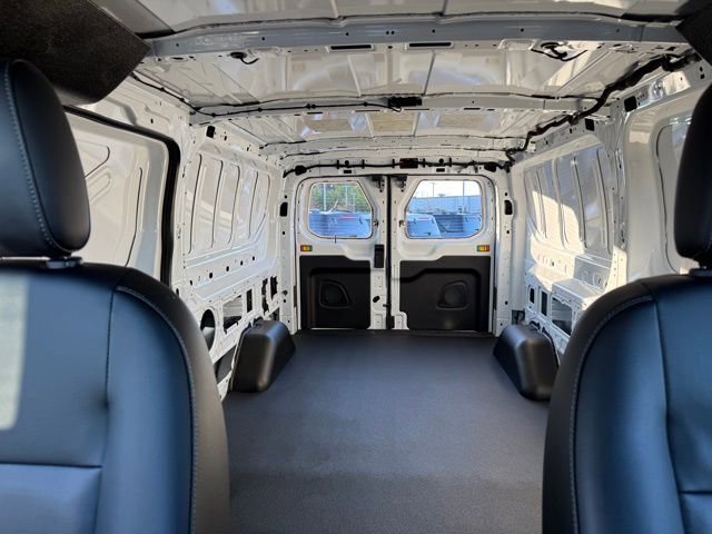 New 2024 Ford E-Transit Low Roof image 26