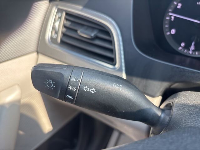 Used 2015 Hyundai Sonata SE image 38