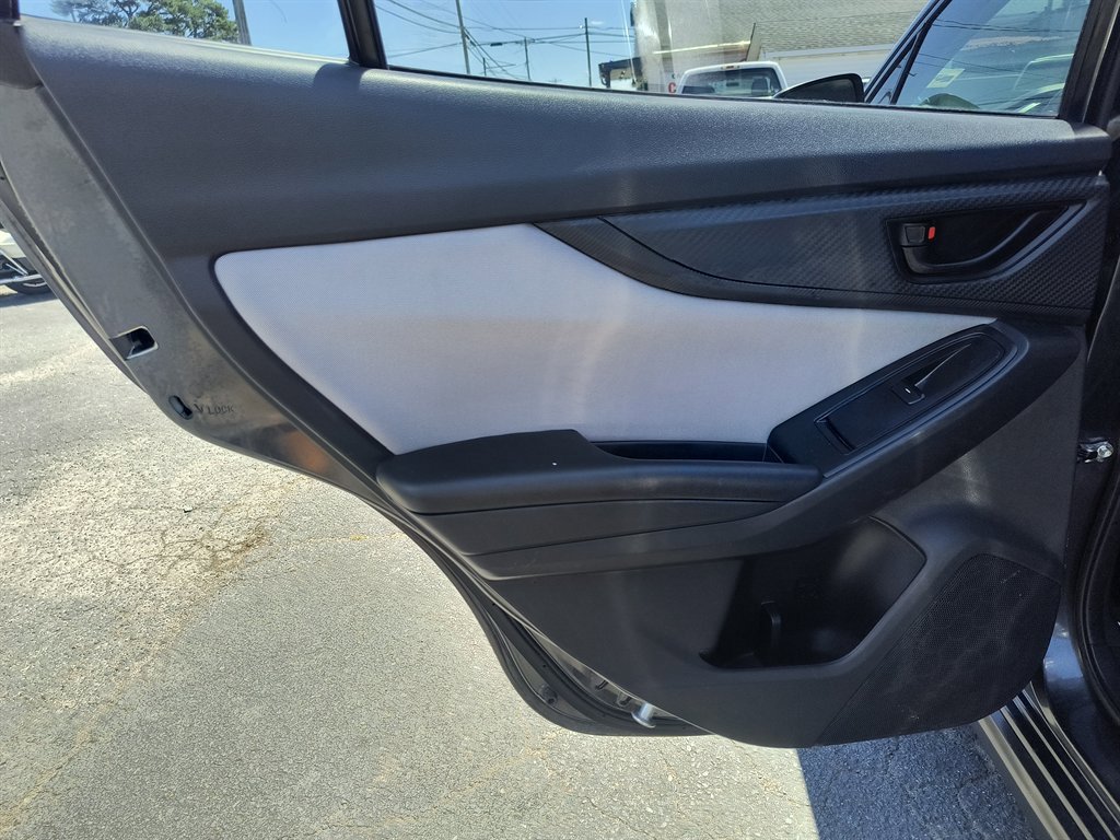 Used 2018 Subaru Crosstrek 2.0i Premium AWD/4WD image 31