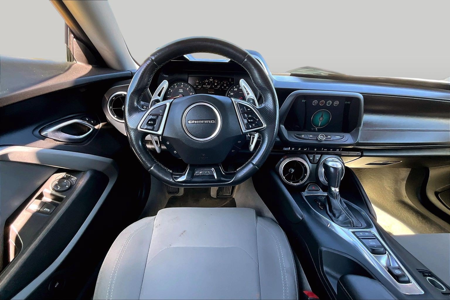 Used 2017 Chevrolet Camaro SS RWD image 5
