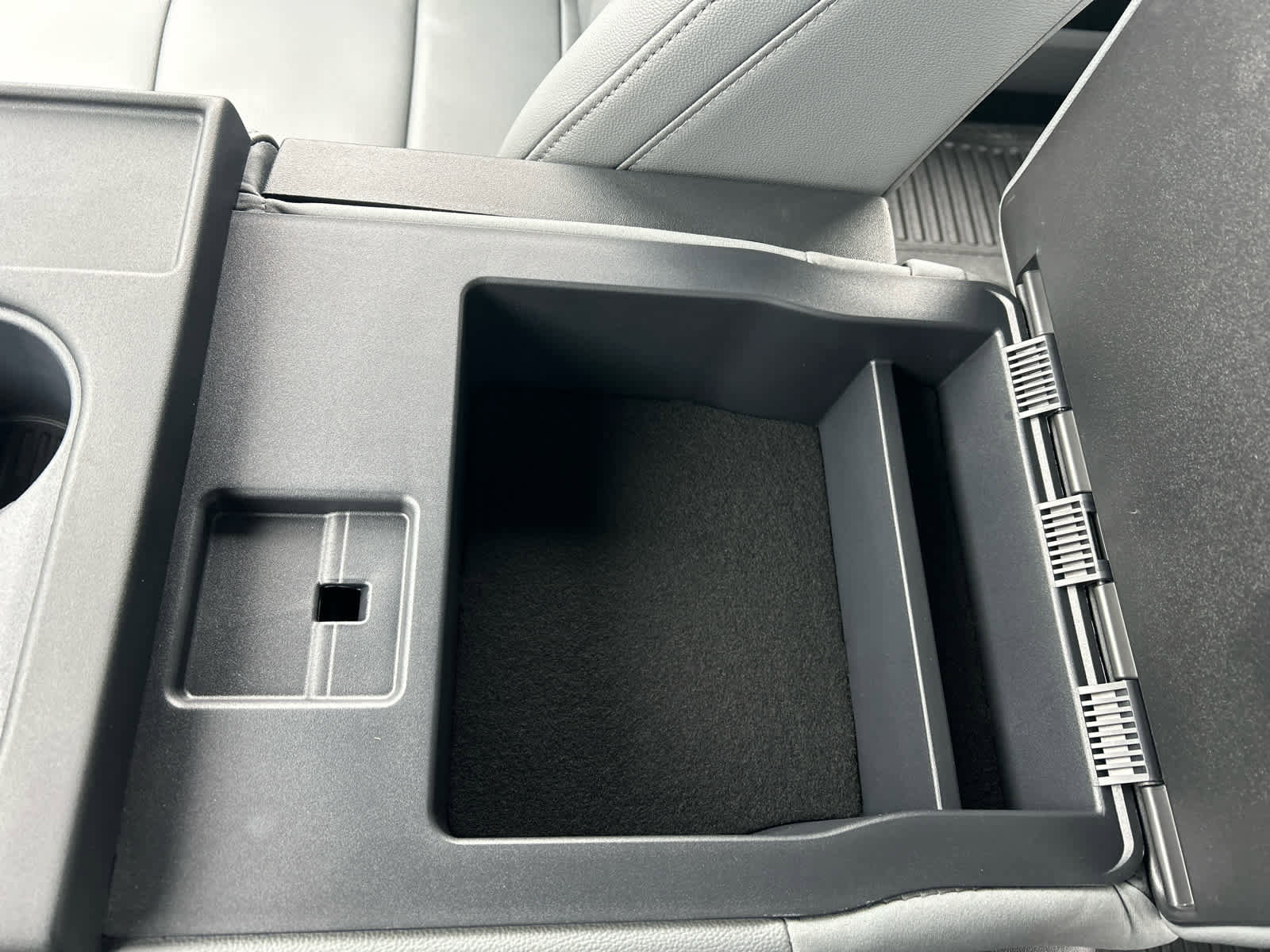 New 2026 Ford F250 XL w/ XL Chrome Package image 44