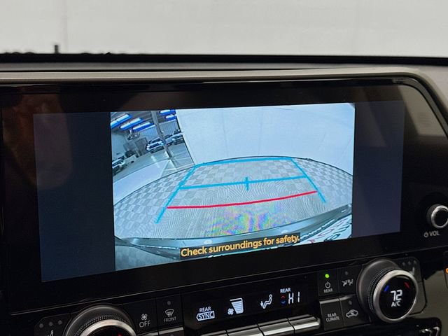 Used 2024 Toyota Highlander XLE image 14