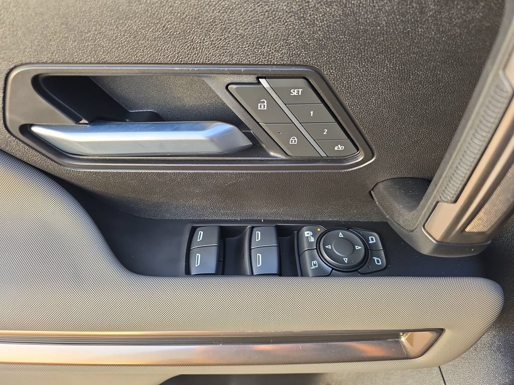 Used 2025 GMC Hummer EV 2X AWD/4WD image 29
