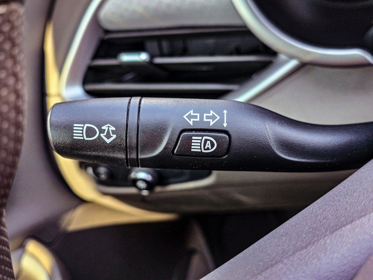 Certified 2025 Chevrolet Malibu LT FWD image 19