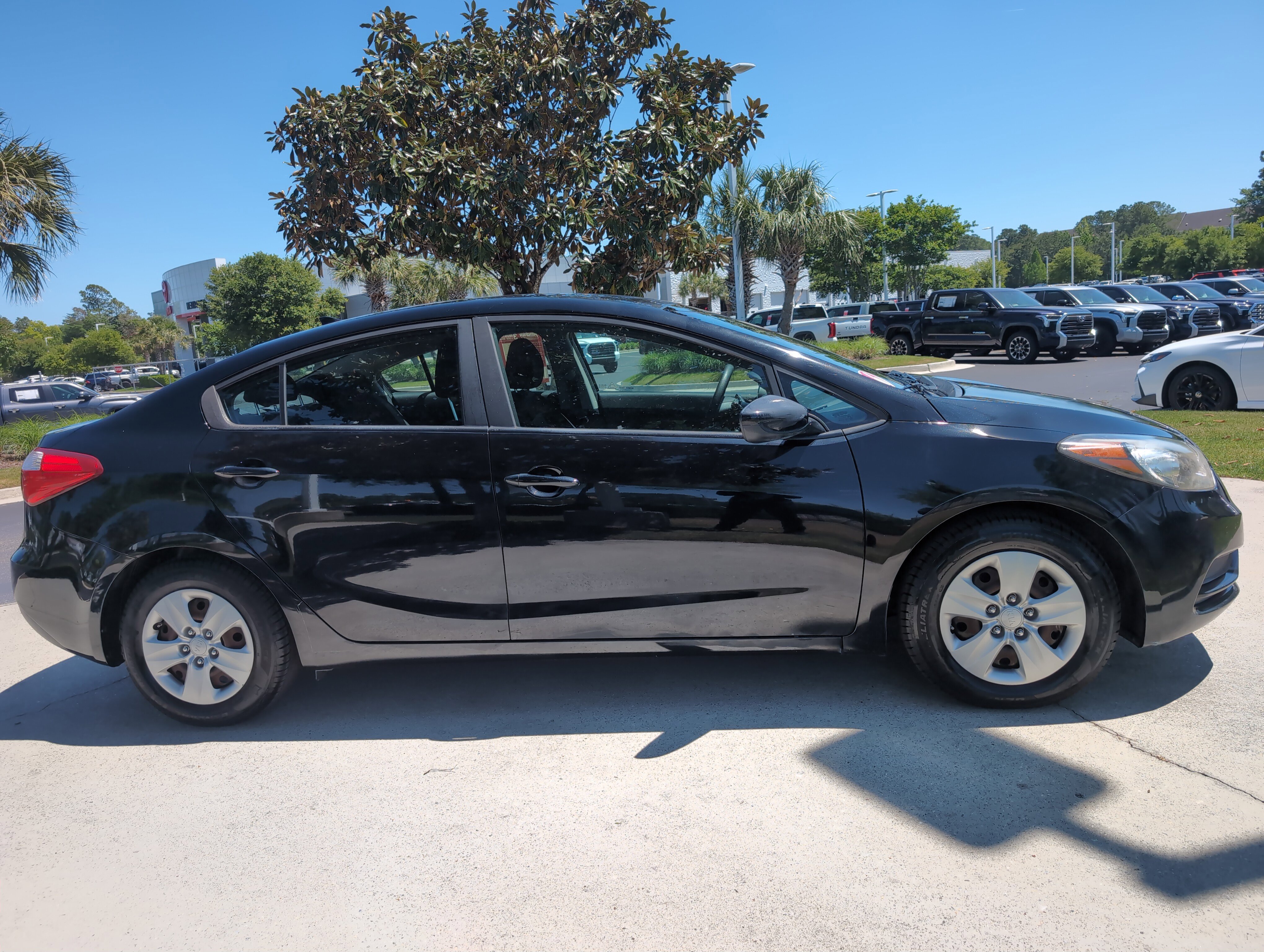 Used 2016 Kia Forte LX FWD image 11