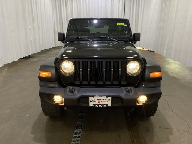 Used 2018 Jeep Wrangler Sport image 9