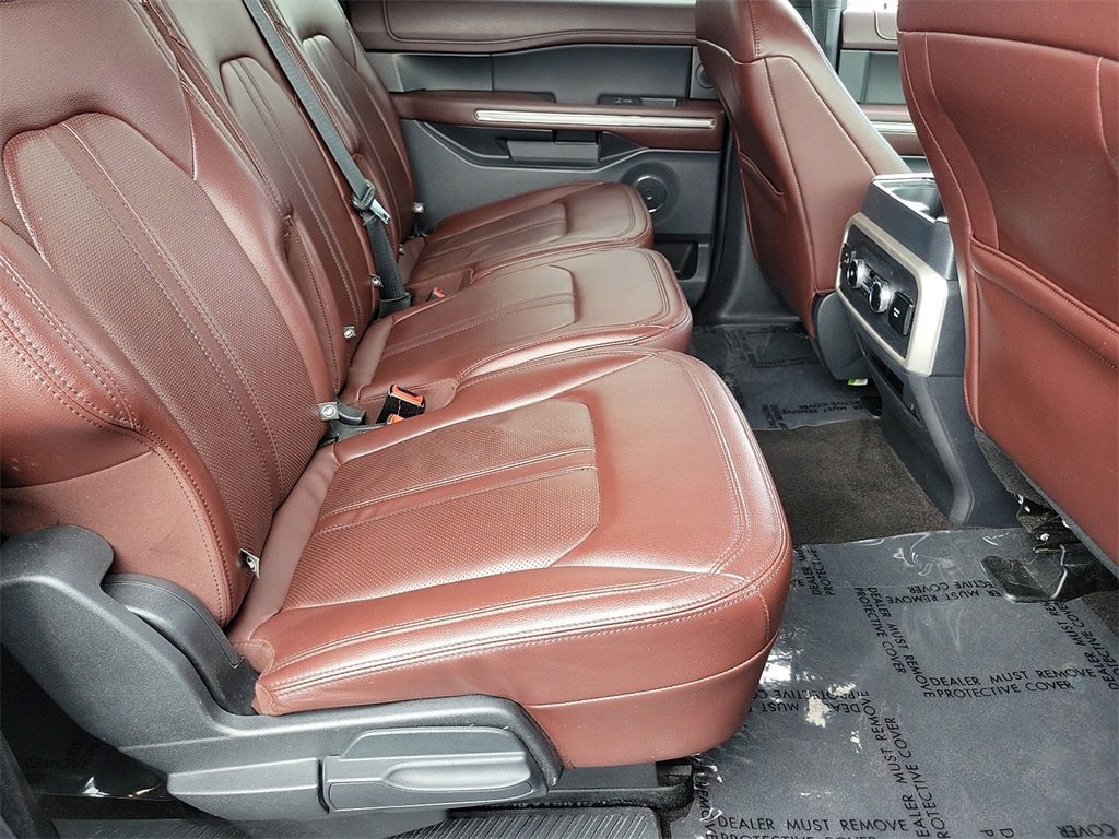 Used 2022 Ford Expedition Max Limited image 22