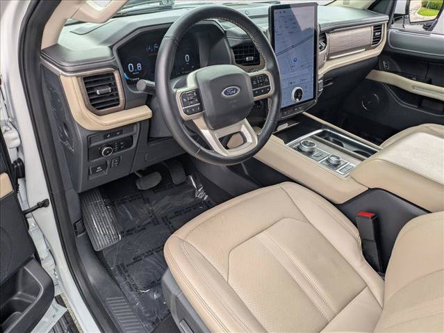 Used 2024 Ford Expedition Limited AWD/4WD image 9