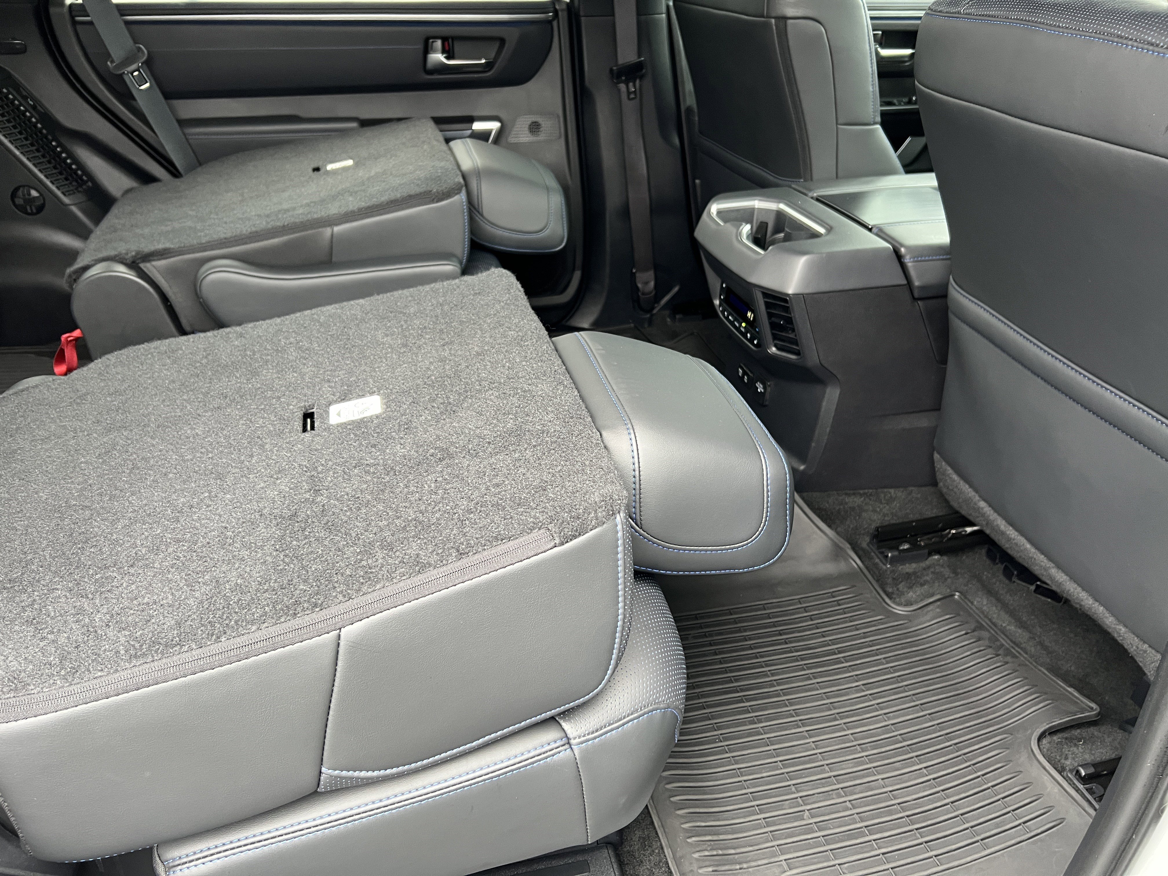 Used 2024 Toyota Sequoia Platinum image 24