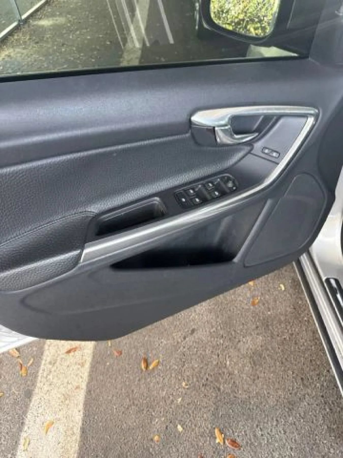Used 2014 Volvo S60 T5 FWD image 10