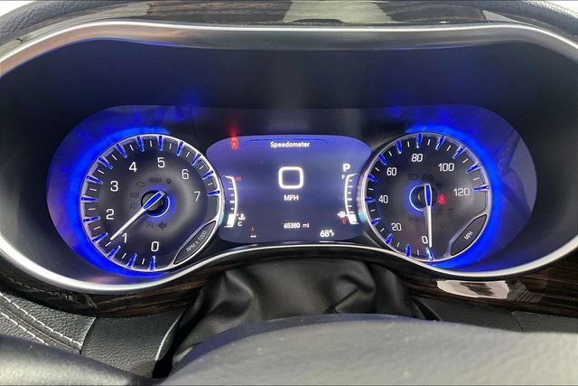 Used 2023 Chrysler Pacifica Limited FWD image 20