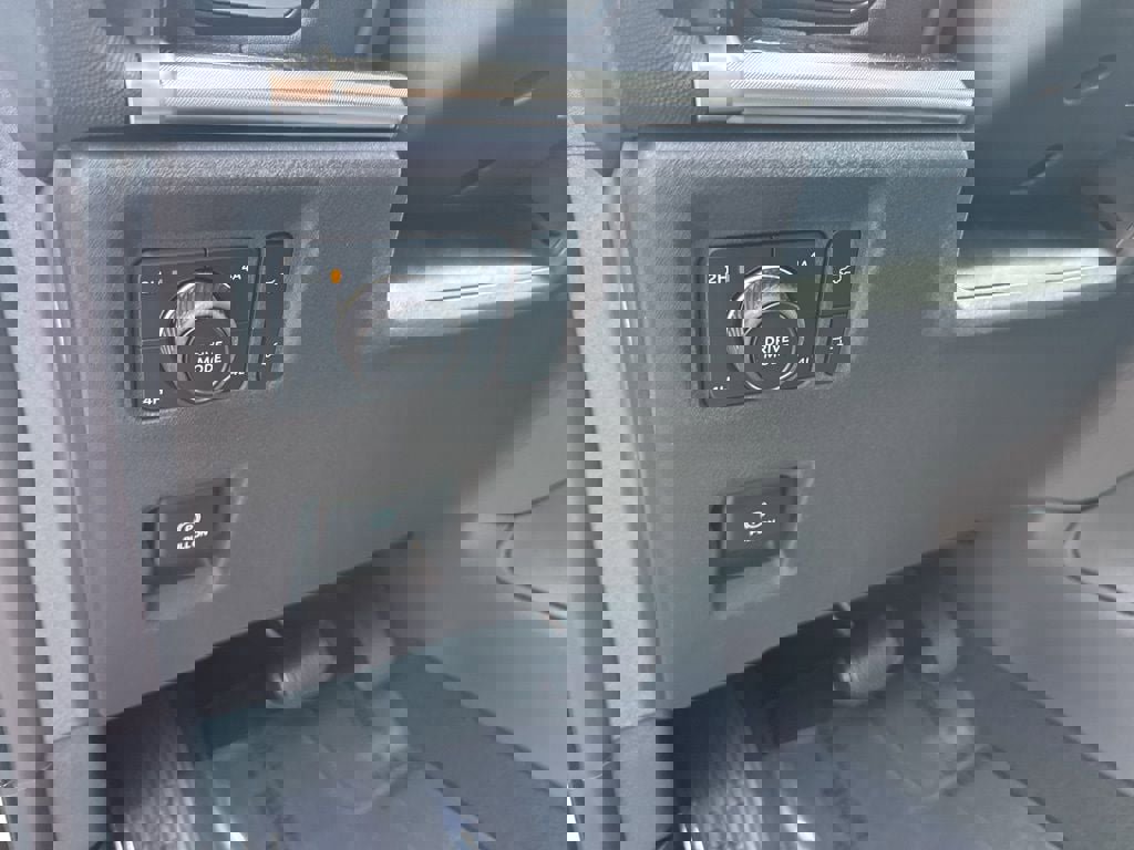 New 2025 Ford Expedition Platinum w/ Stealth Performance Package image 25